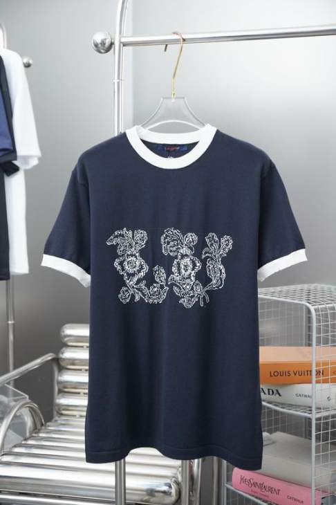 Picture of Louis Vuitton Sweaters _SKULVS-XLhgntx0747206